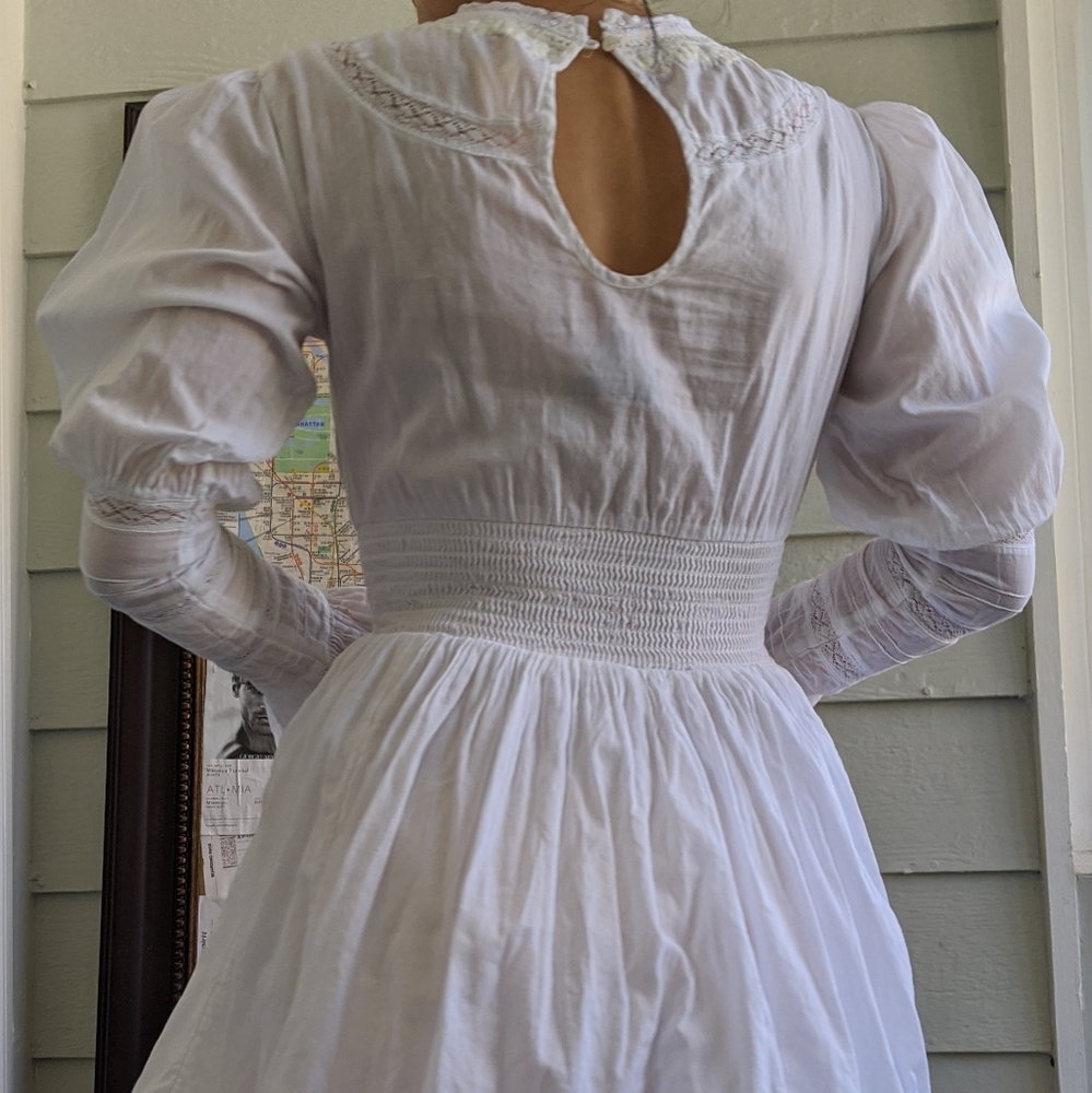 Dress - Picture 9 of 9